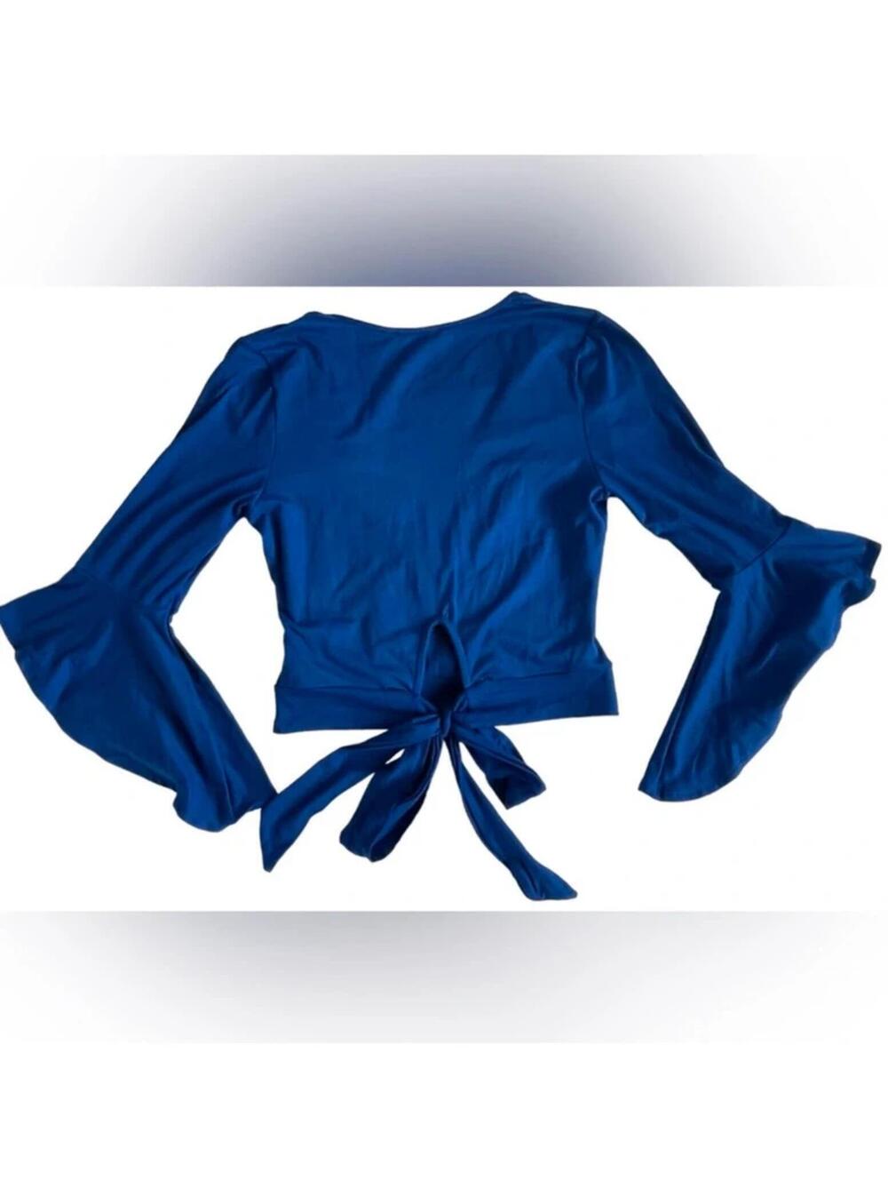 Haute Monde blue v-neck bell sleeve crop top women’s medium - Picture 2 of 3